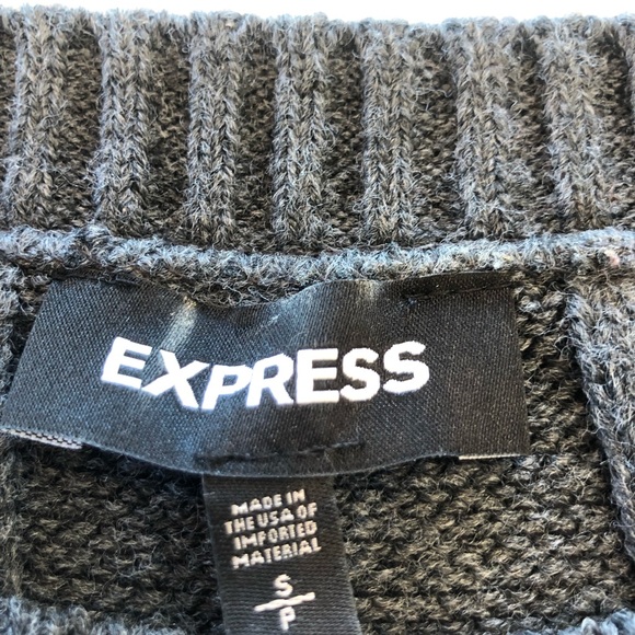 EXPRESS CABLE KNIT SWEATER SZ-S GREY W/BELL SLEEVE SUPER CUTE!! ❤️❤️ - Picture 3 of 3